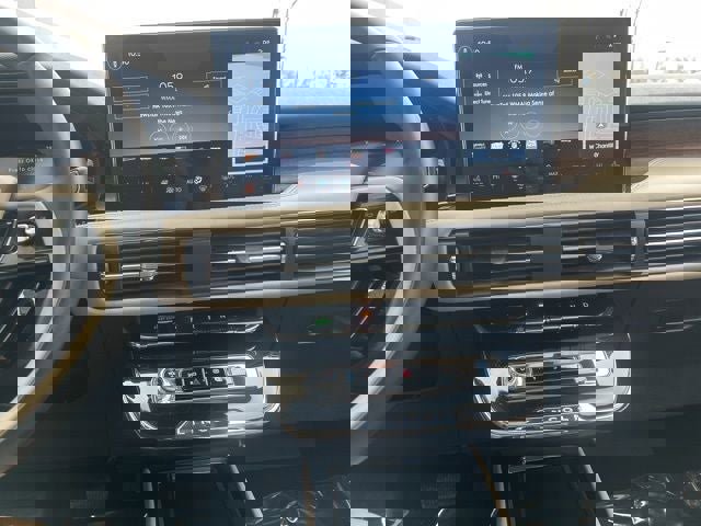 Used 2025 Lincoln Corsair Grand Touring w/ Equipment Group 301A image 32