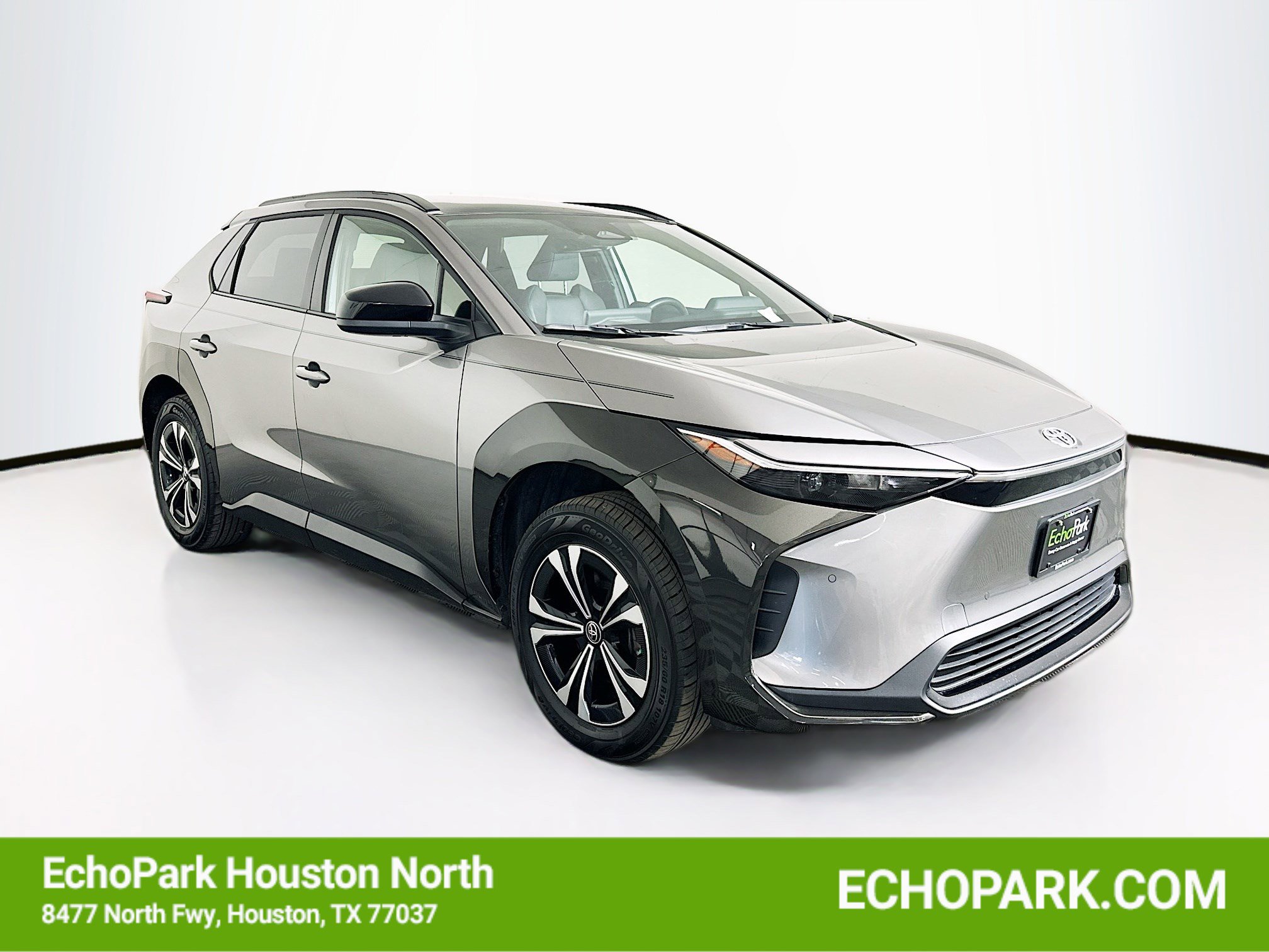 Used 2024 Toyota bZ4X XLE w/ Weather Package AWD/4WD image 1