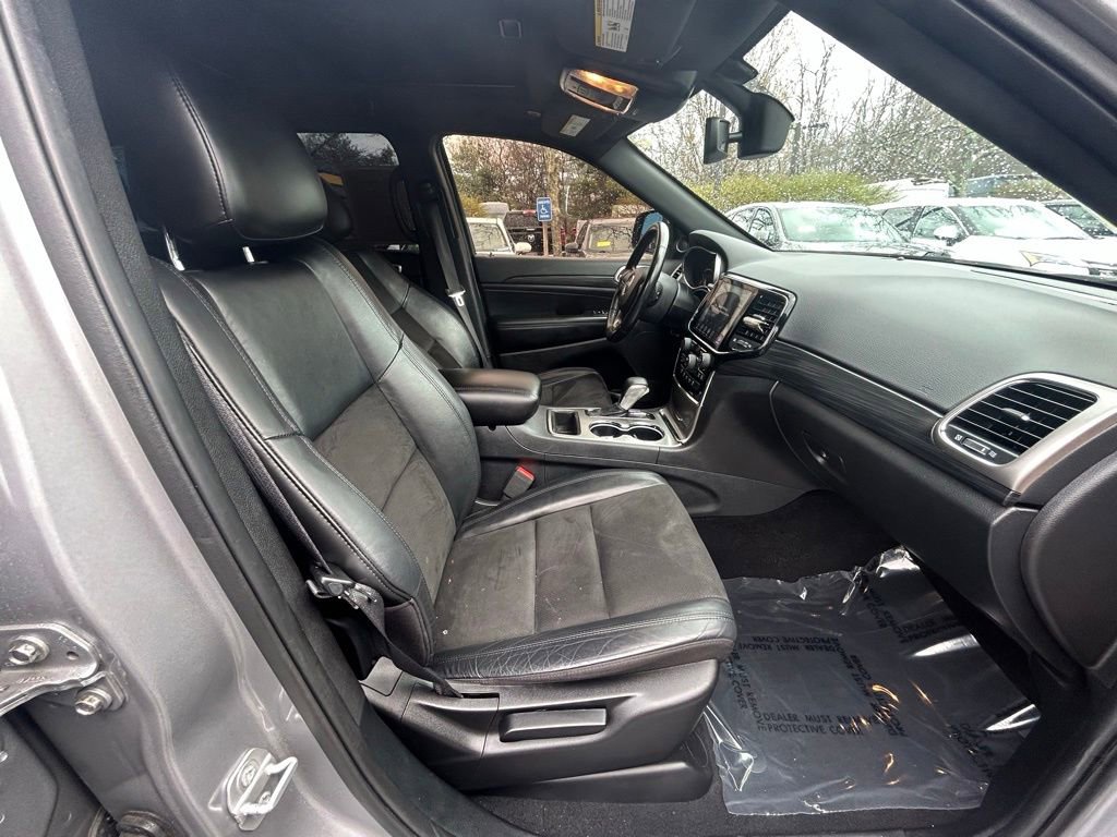 Used 2019 Jeep Grand Cherokee Altitude AWD/4WD image 31