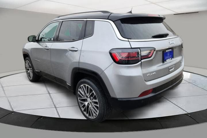 Used 2022 Jeep Compass Limited w/ Elite Group image 3