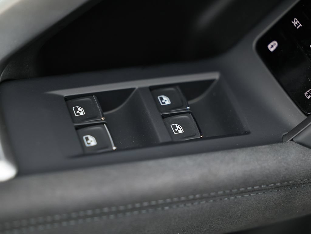 New 2026 Audi SQ5 Prestige AWD/4WD image 18
