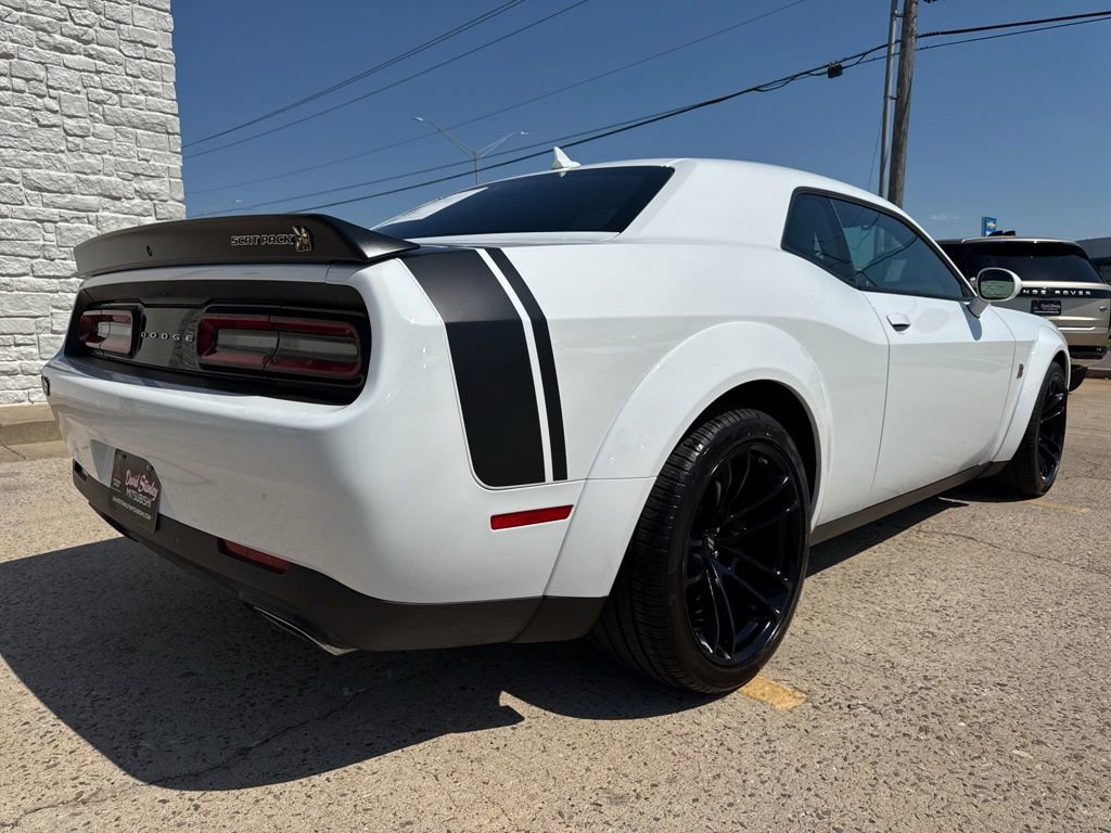 Used 2023 Dodge Challenger R/T Scat Pack RWD image 4