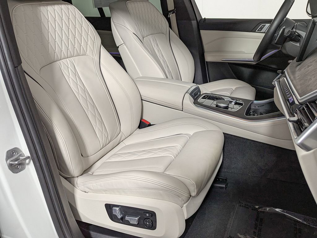 Certified 2024 BMW X5 xDrive40i w/ M Sport Package image 30