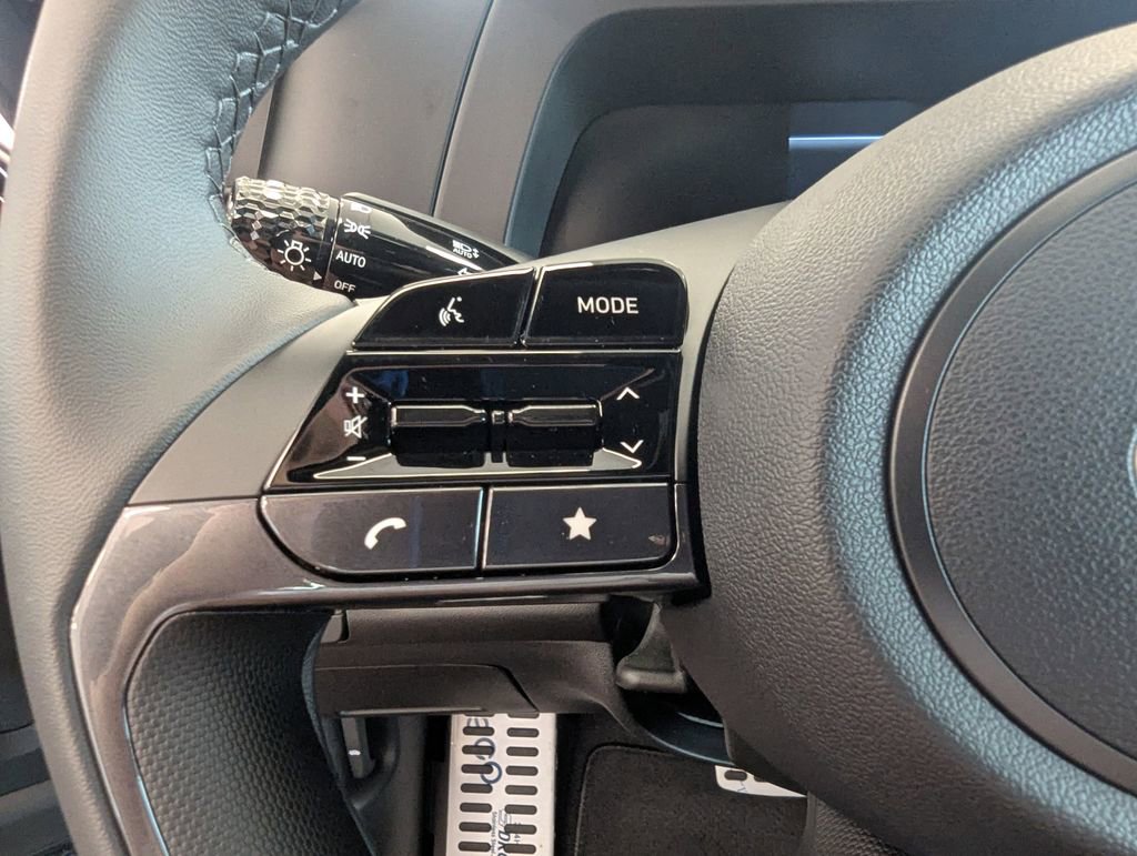 Certified 2026 Hyundai Elantra Sport FWD image 18