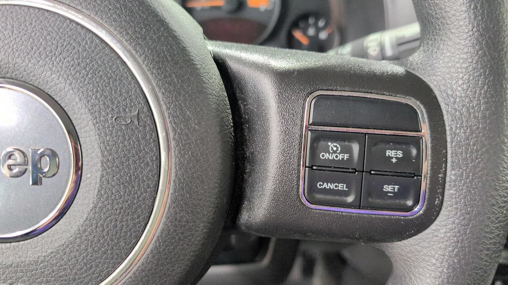Used 2017 Jeep Patriot Sport FWD image 11