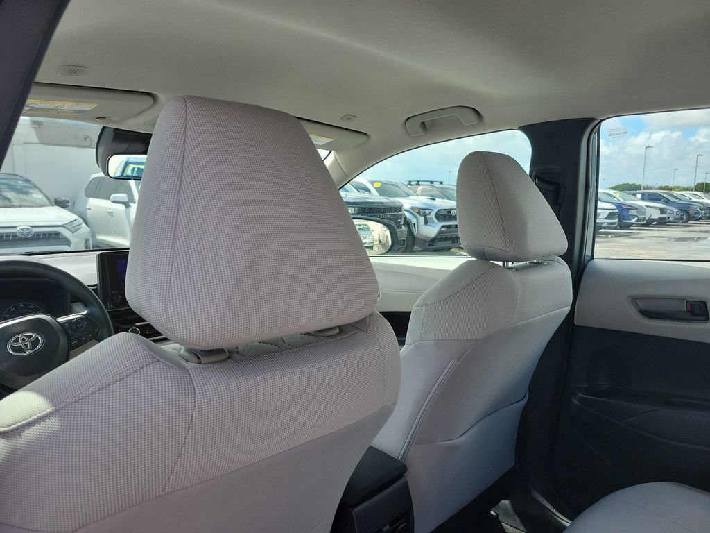 Used 2024 Toyota Corolla Cross L FWD image 13
