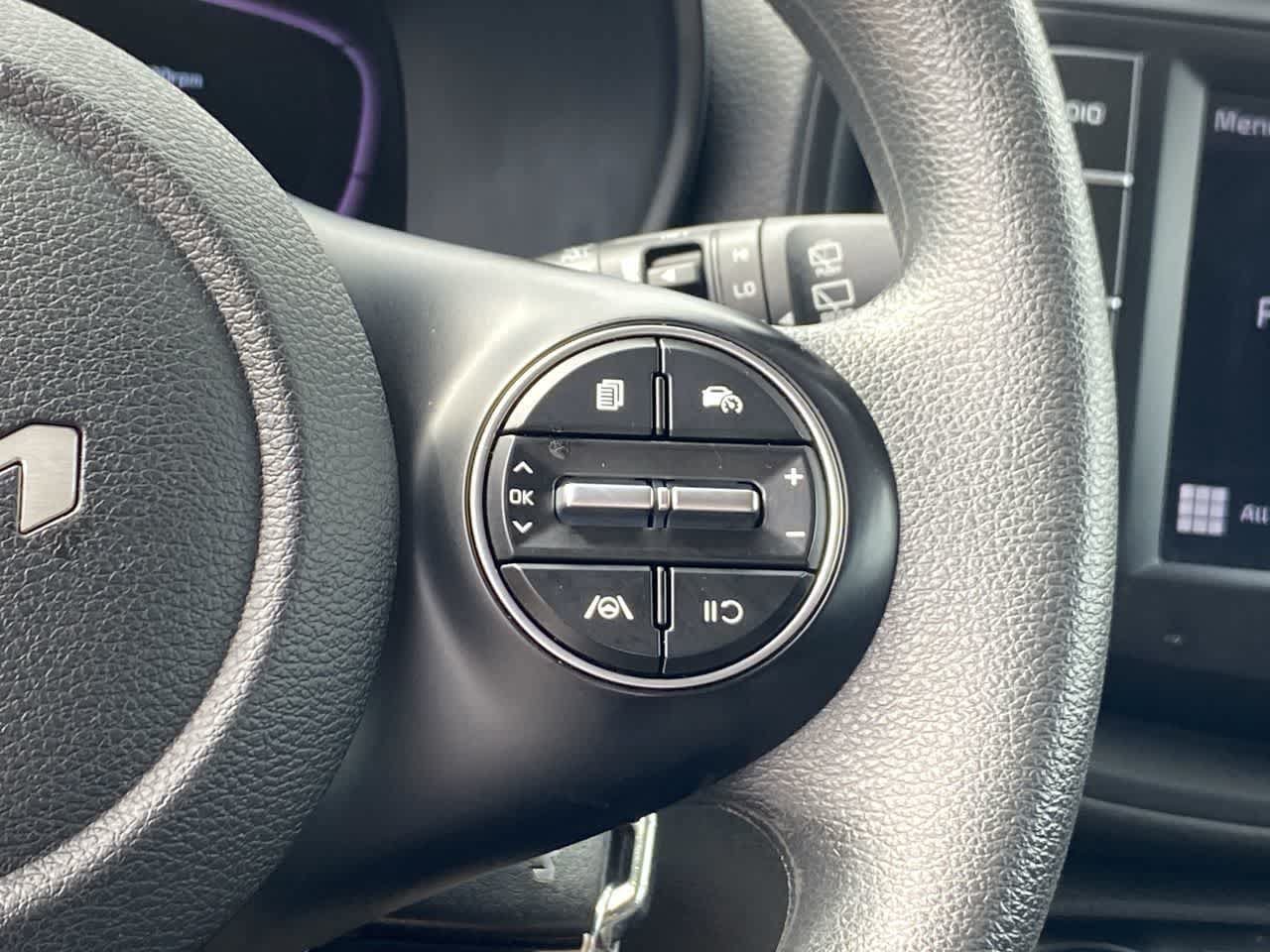 Used 2023 Kia Soul LX w/ LX Technology Package FWD image 22