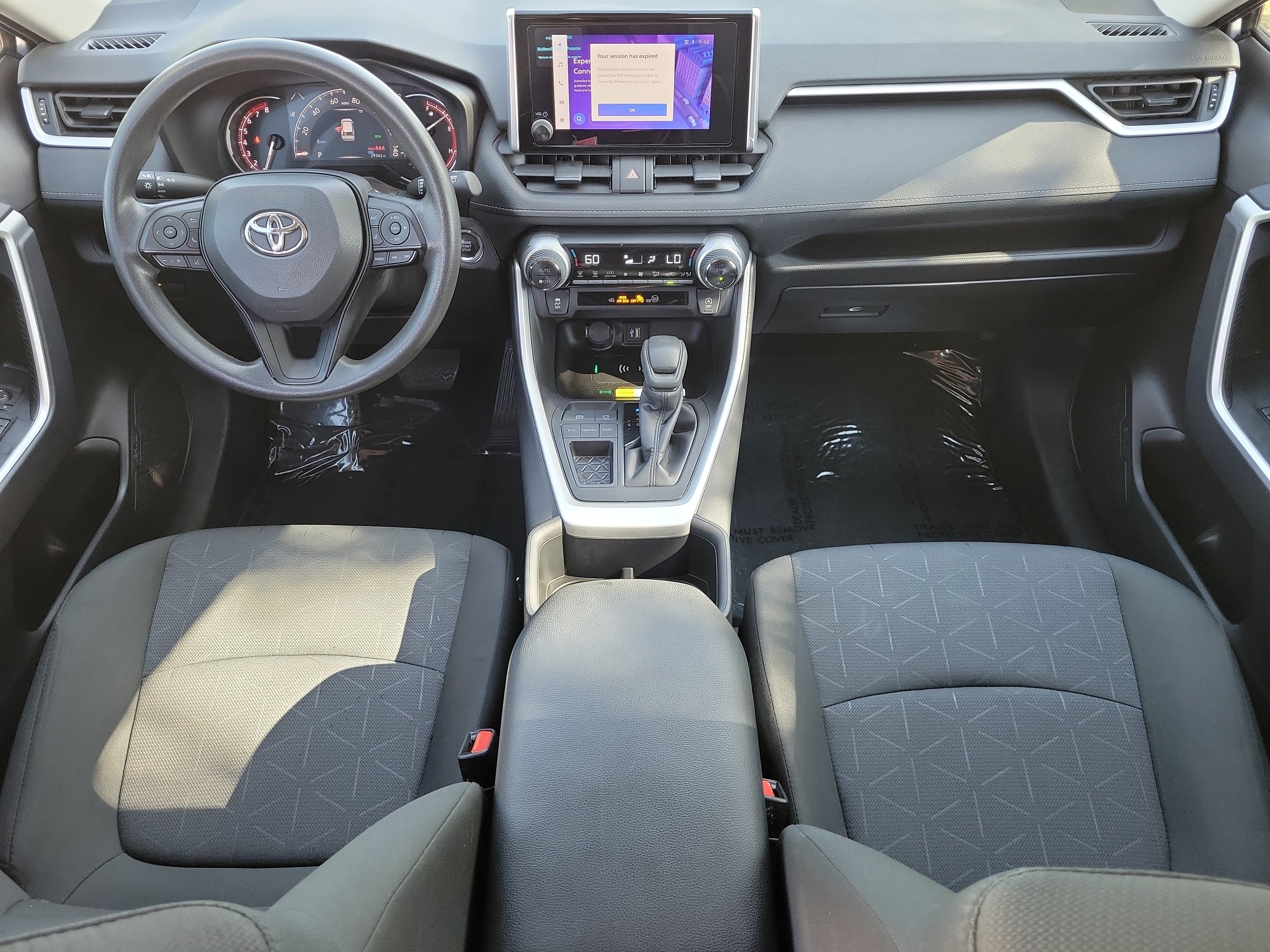 Used 2024 Toyota RAV4 XLE FWD image 16