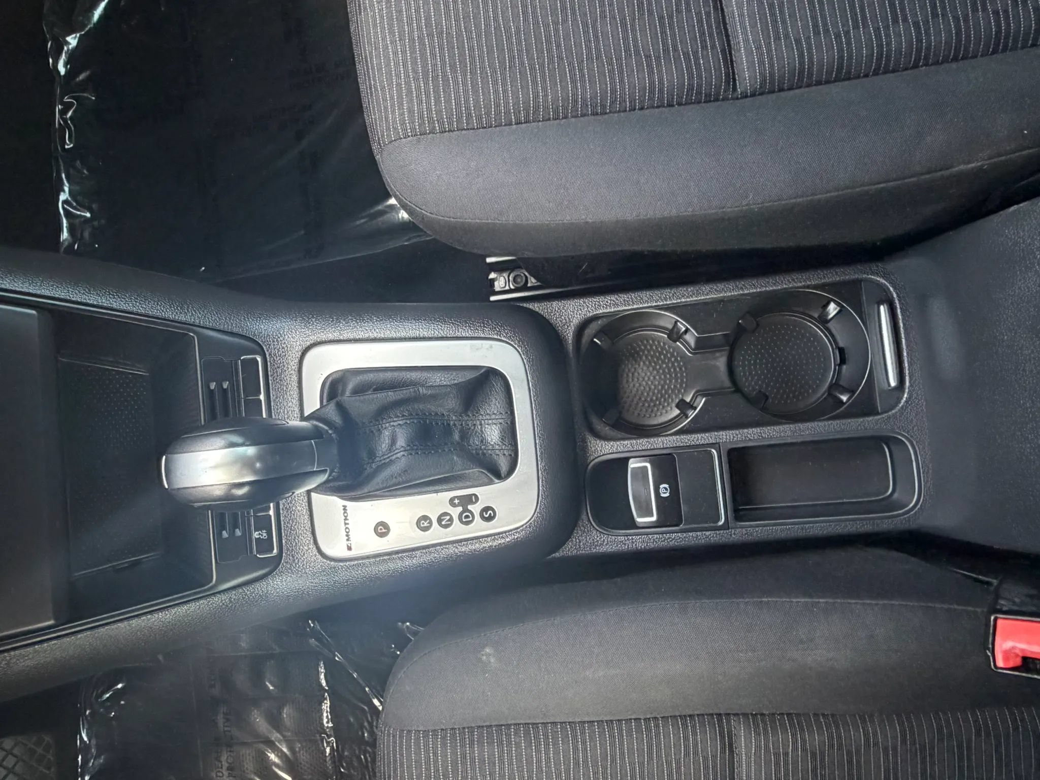 Used 2017 Volkswagen Tiguan Limited w/ Alloy Wheels Package AWD/4WD image 24