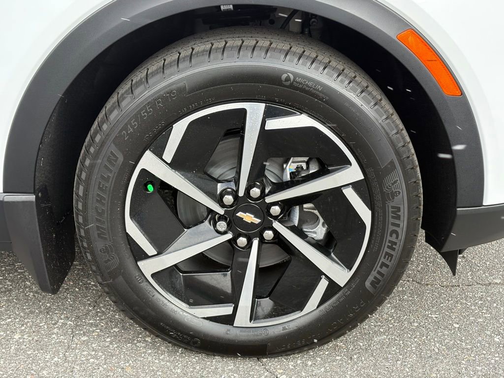 New 2026 Chevrolet Equinox EV LT image 14