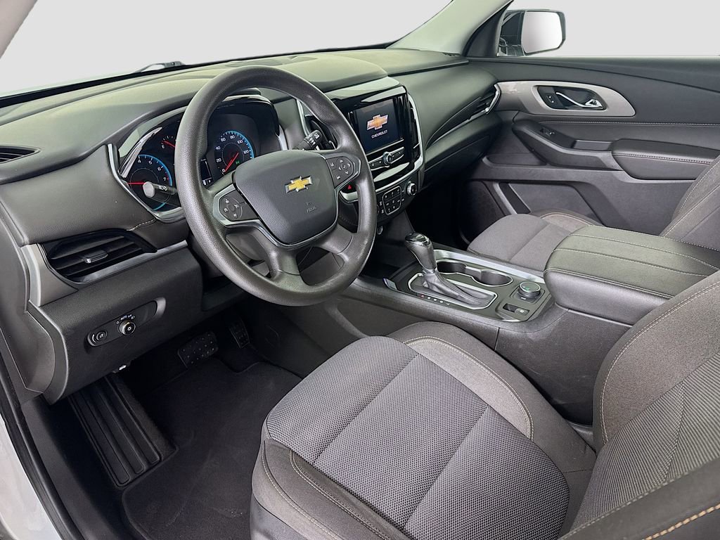 Used 2020 Chevrolet Traverse LS image 7