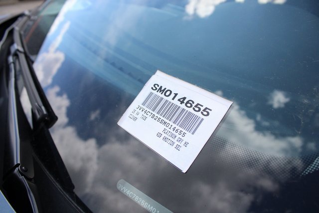 New 2025 Volkswagen Taos SEL image 31