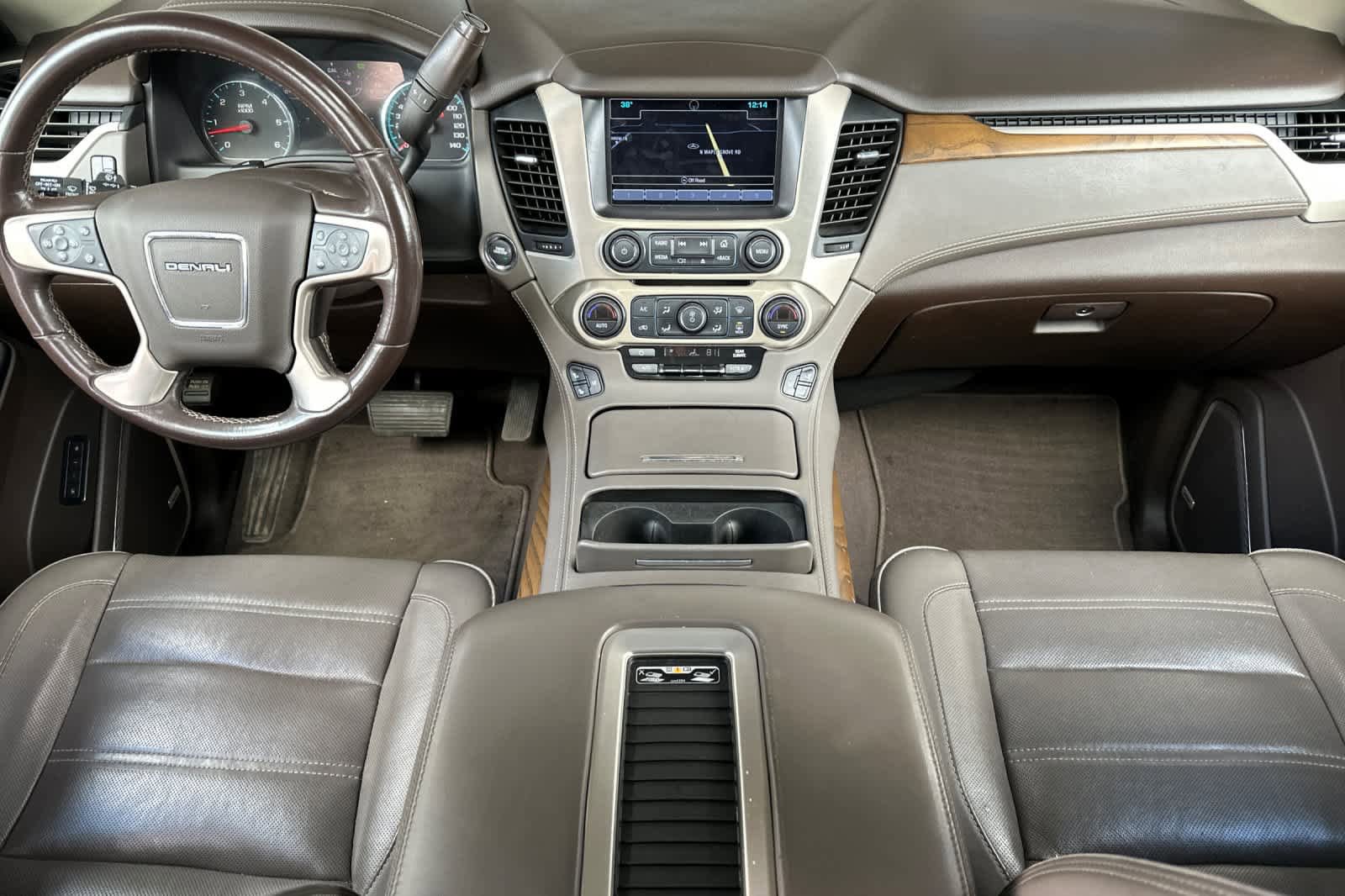 Used 2020 GMC Yukon Denali w/ Open Road Package image 3
