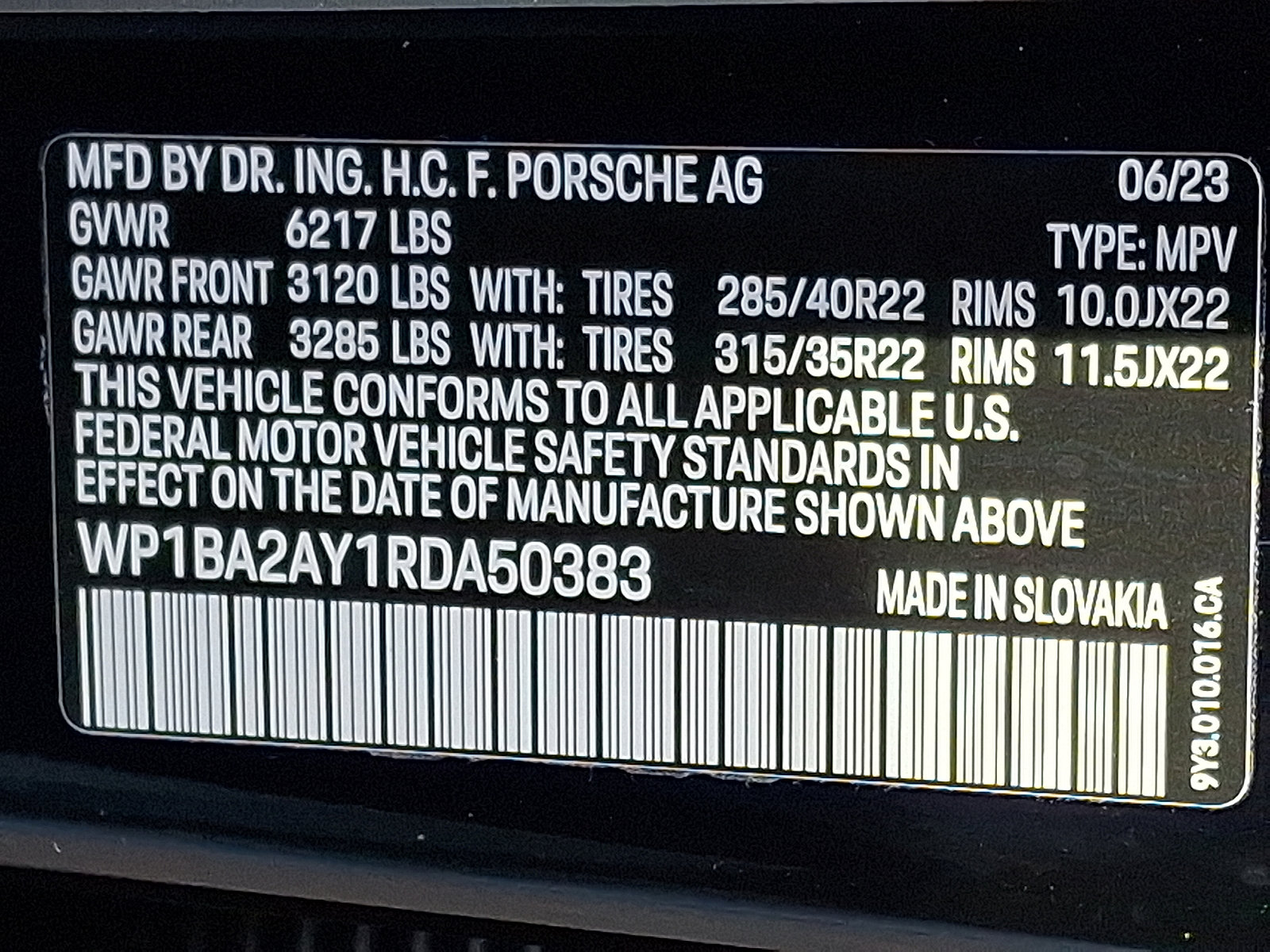 Used 2024 Porsche Cayenne Coupe image 29