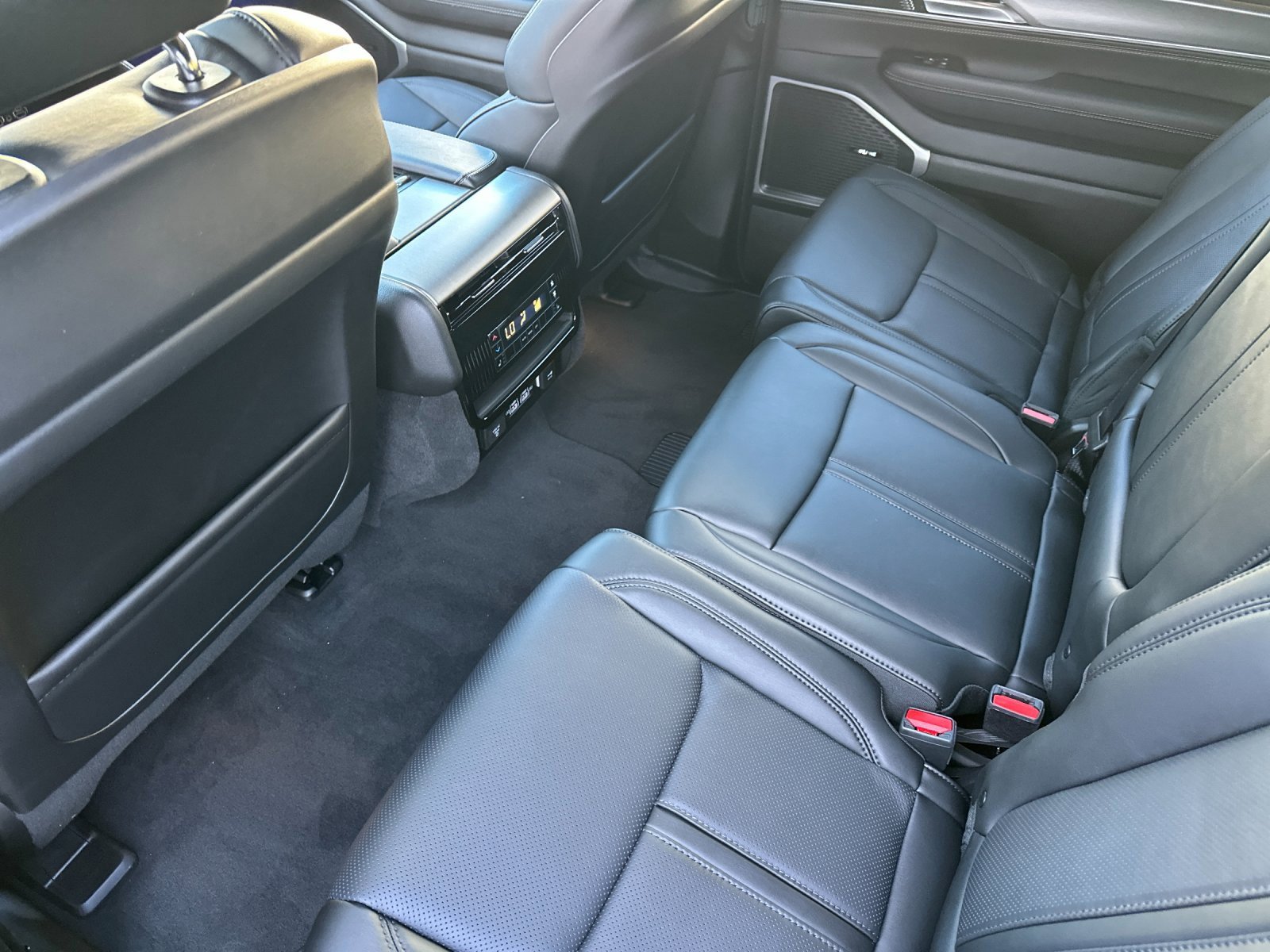 New 2025 Jeep Wagoneer Series II image 12