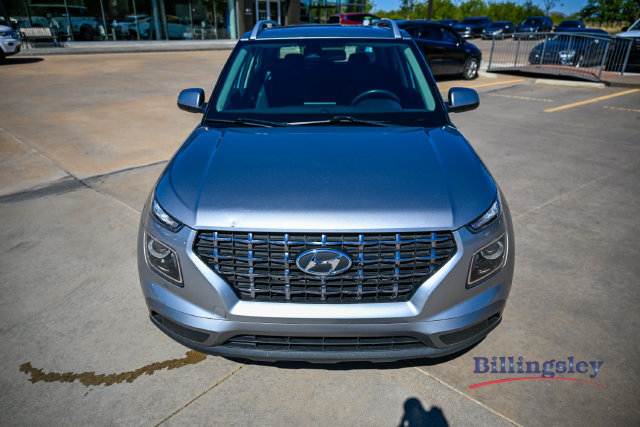 Used 2023 Hyundai Venue SEL FWD image 8
