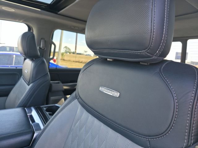 Used 2022 Ford F150 Limited image 13