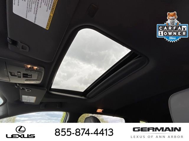 Used 2023 Toyota Sienna XSE AWD/4WD image 22