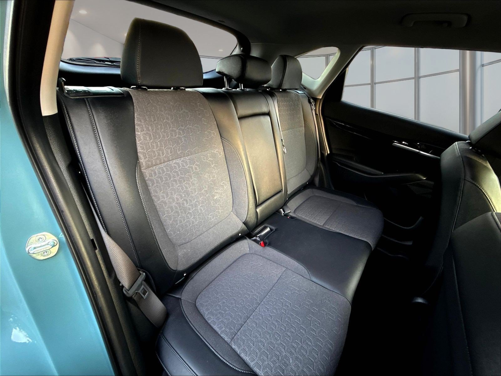 Used 2024 Kia Seltos S AWD/4WD image 27