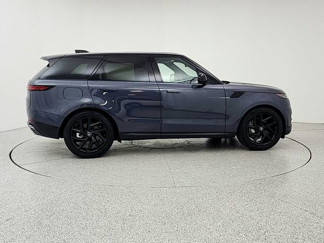 New 2025 Land Rover Range Rover Sport SE AWD/4WD image 4