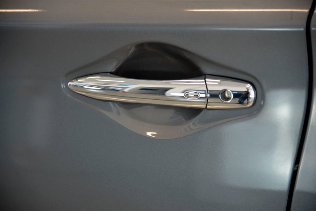 Used 2017 INFINITI QX60 AWD w/ Premium Plus Package image 13