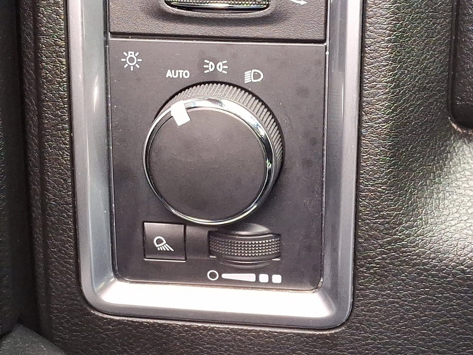 Used 2024 RAM 1500 Classic Warlock image 23