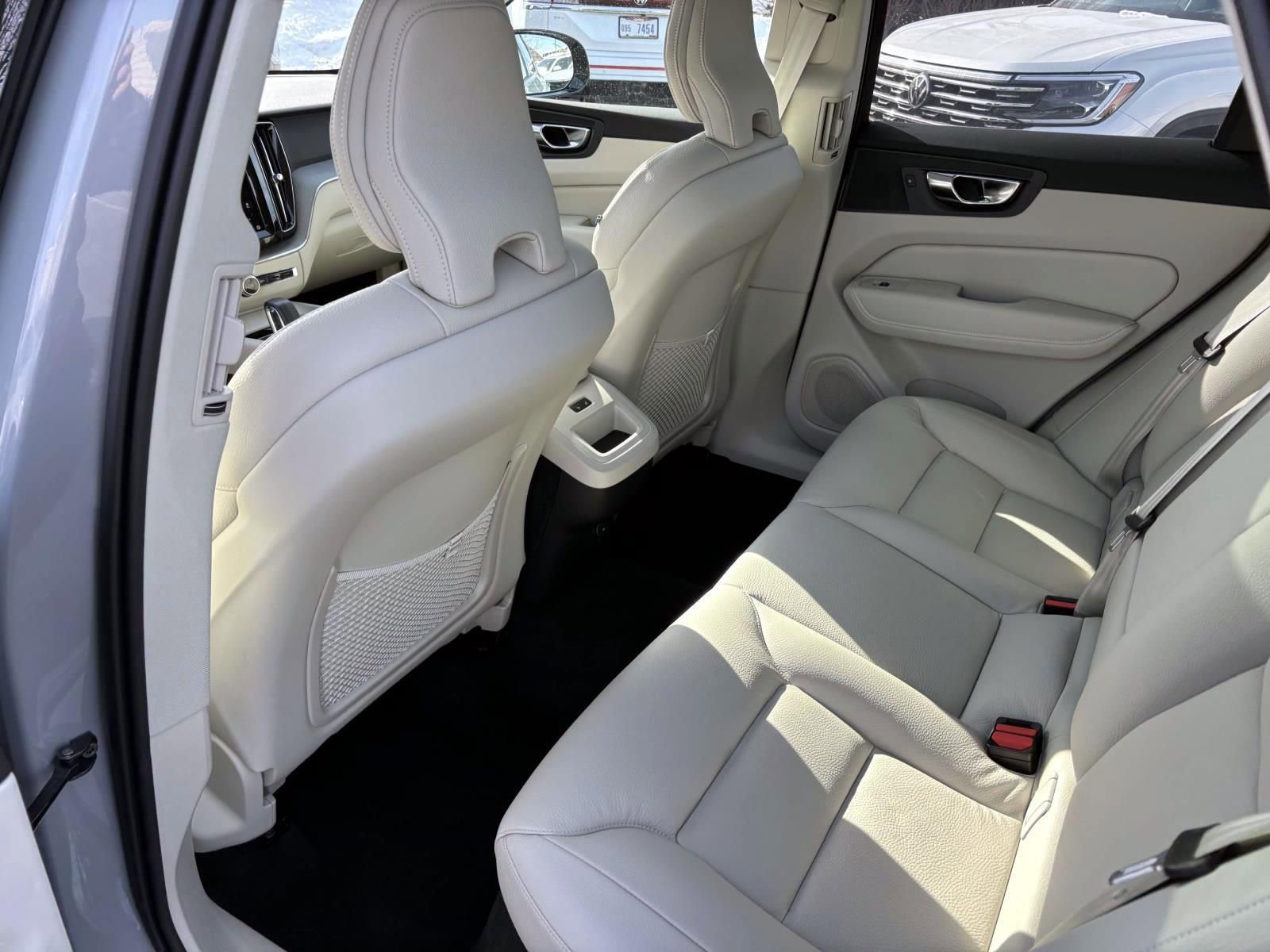 Used 2025 Volvo XC60 B5 Plus w/ Climate Package image 26