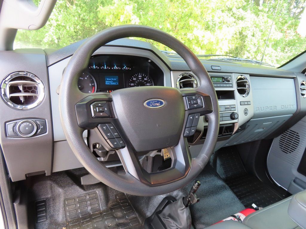 Used 2022 Ford F750 2WD Regular Cab Super Duty image 4