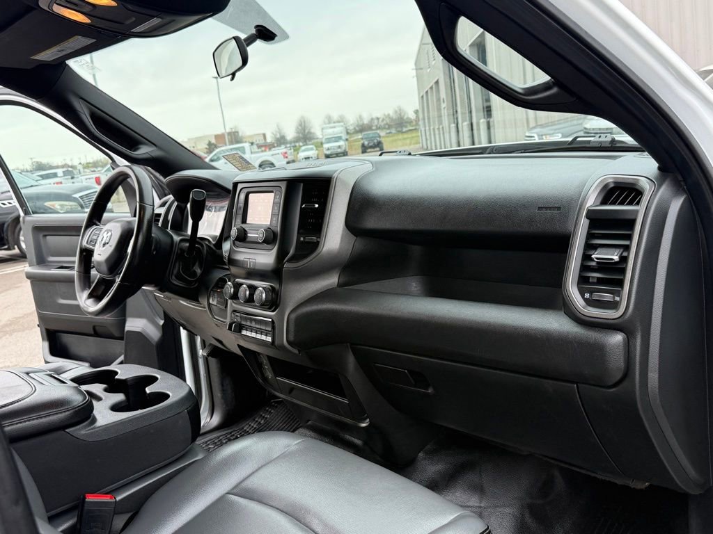 Used 2022 RAM 2500 Tradesman w/ Chrome Appearance Group image 15