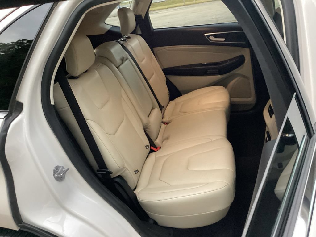 Used 2019 Ford Edge Titanium w/ Equipment Group 301A FWD image 39