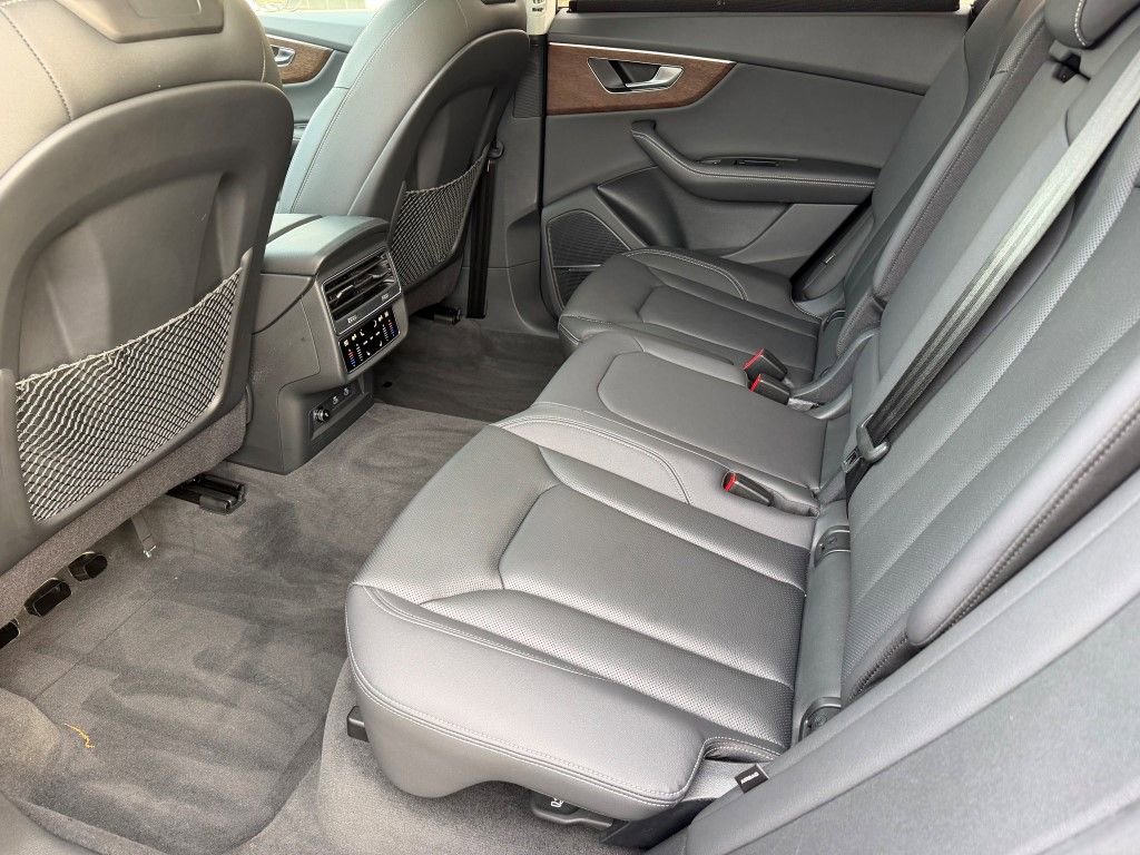 Certified 2023 Audi Q8 Premium Plus w/ Premium Plus Package image 21