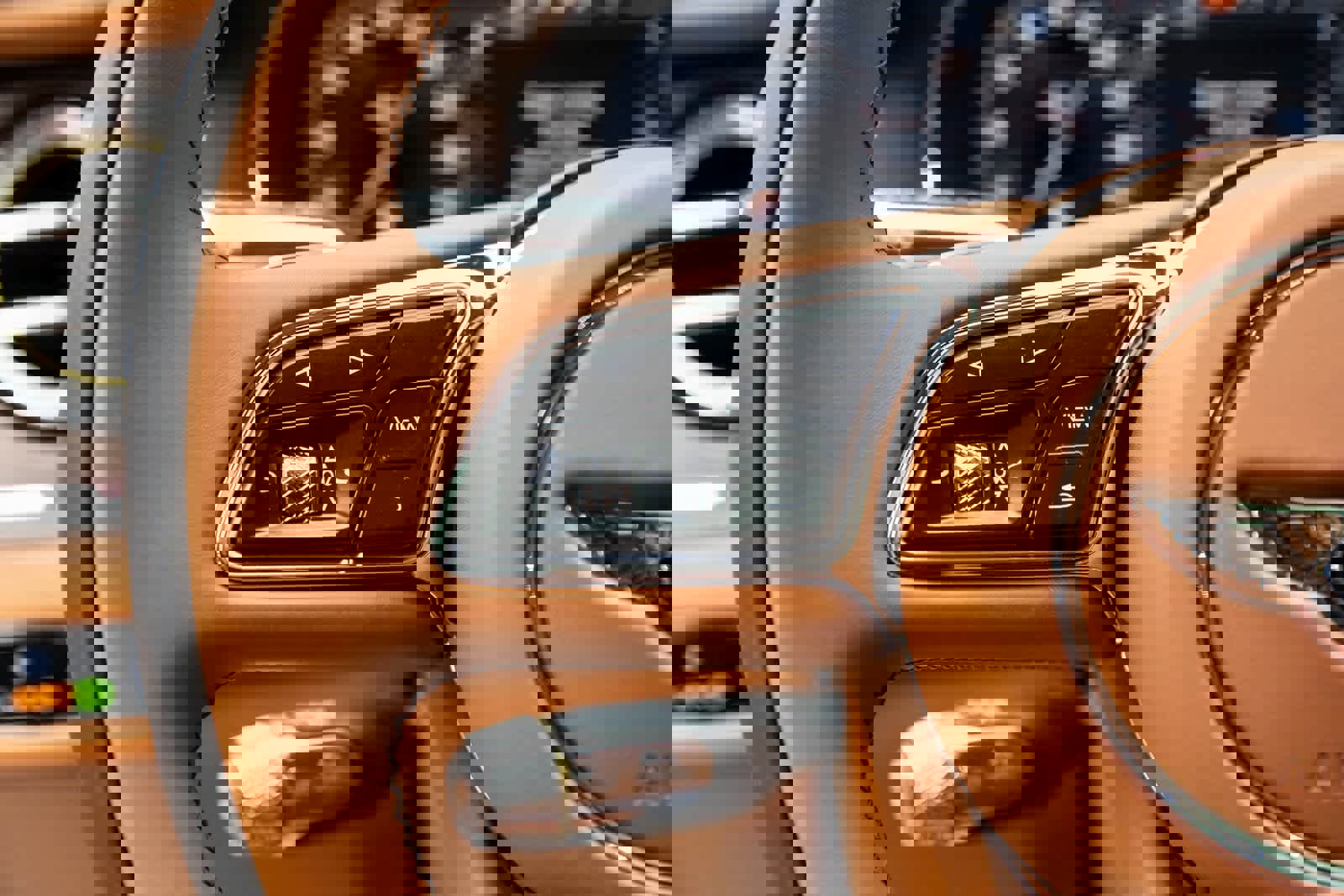 Used 2023 Bentley Flying Spur W12 image 34