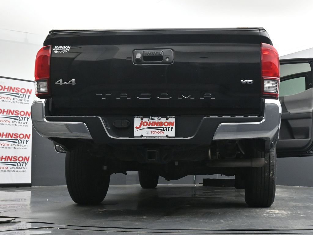 Used 2023 Toyota Tacoma SR5 AWD/4WD image 43