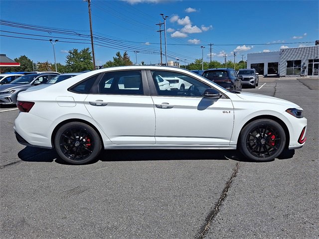 New 2025 Volkswagen Jetta GLI Autobahn image 8