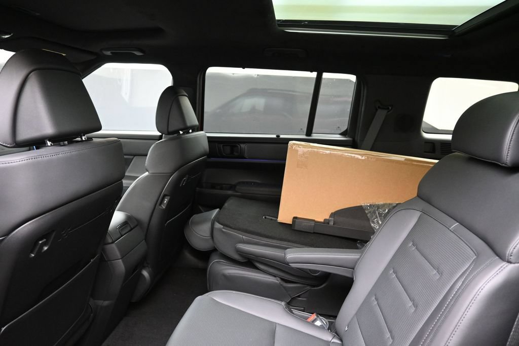 New 2026 Hyundai Santa Fe Calligraphy AWD/4WD image 18