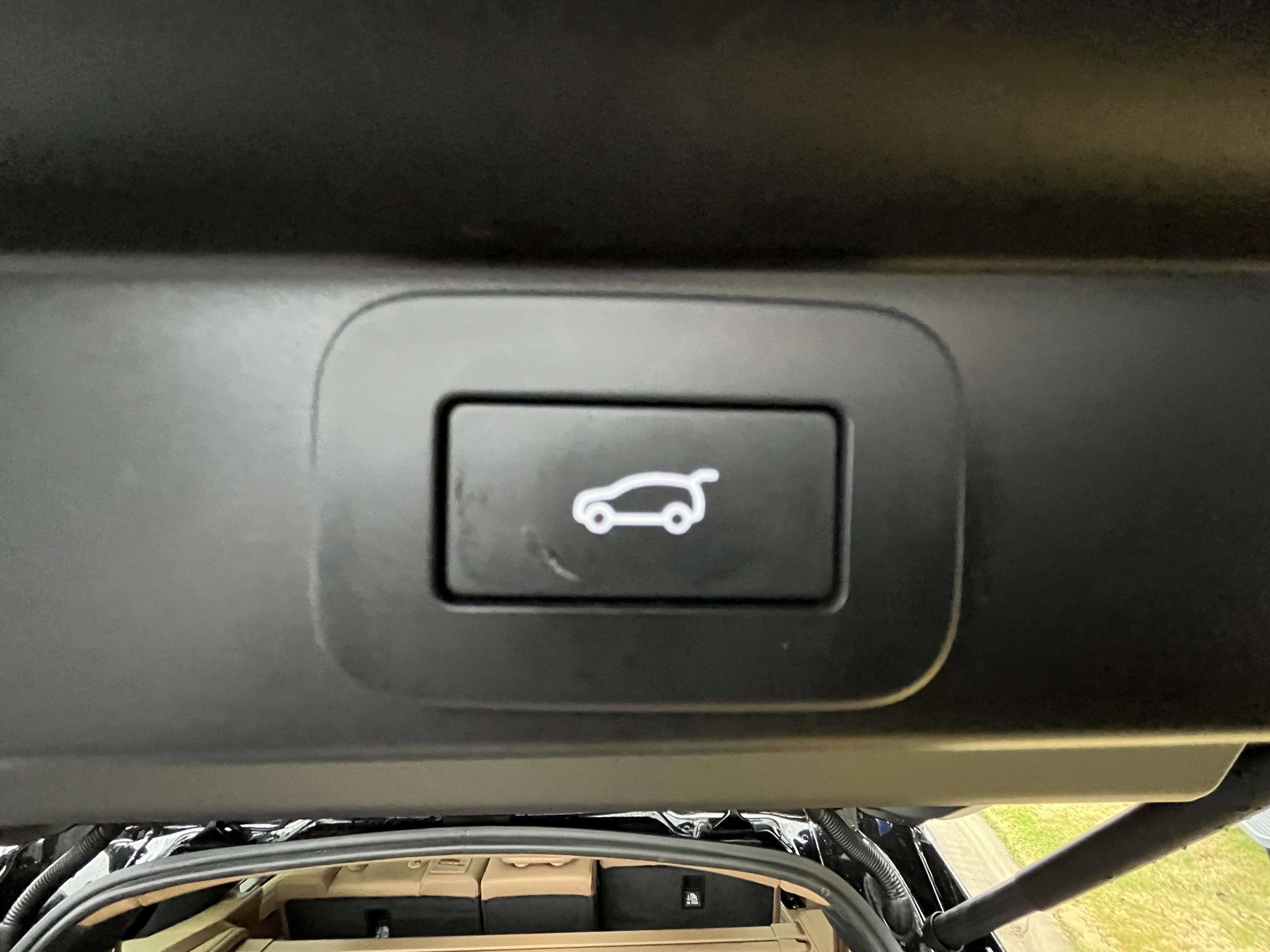 Used 2025 Land Rover Range Rover Long Wheelbase SE image 29