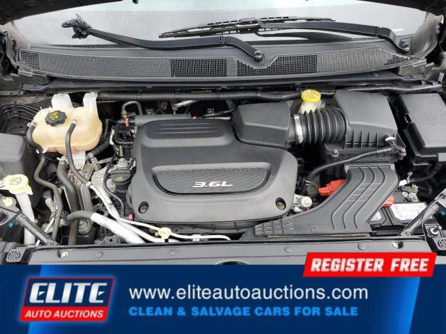 Used 2018 Chrysler Pacifica Touring-L image 23