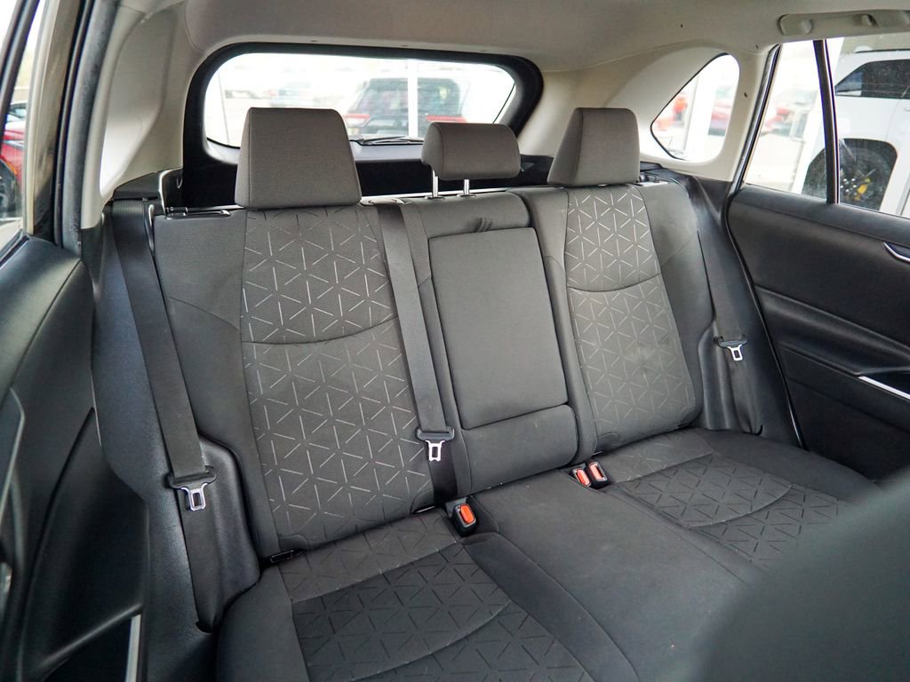 Used 2021 Toyota RAV4 XLE w/ Convenience Package image 29