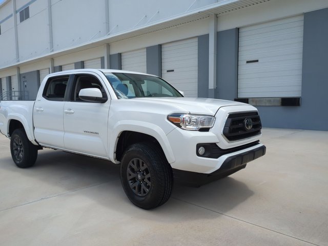 Used 2023 Toyota Tacoma SR5 RWD image 3