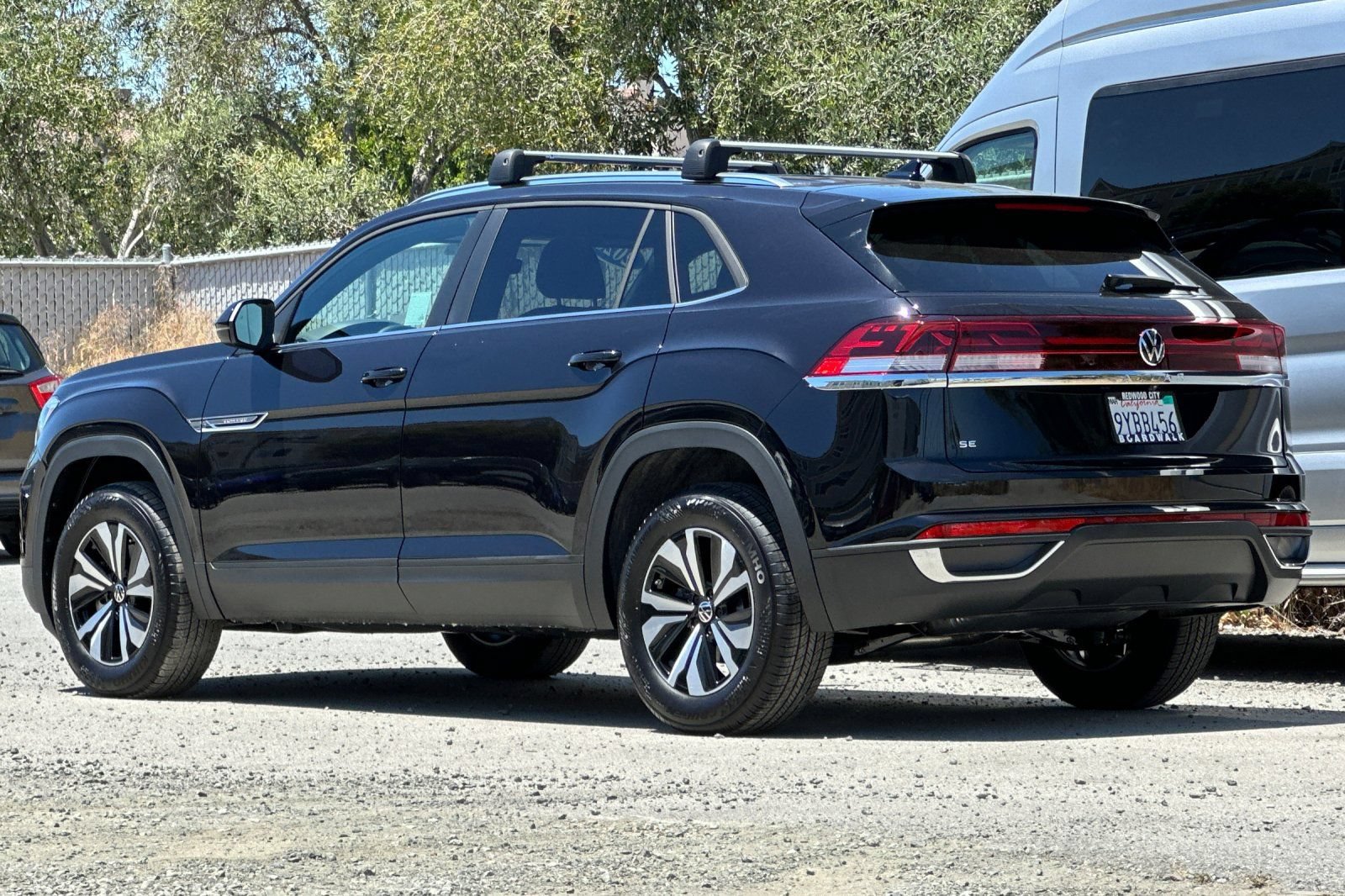 Used 2026 Volkswagen Atlas Cross Sport SE FWD image 6
