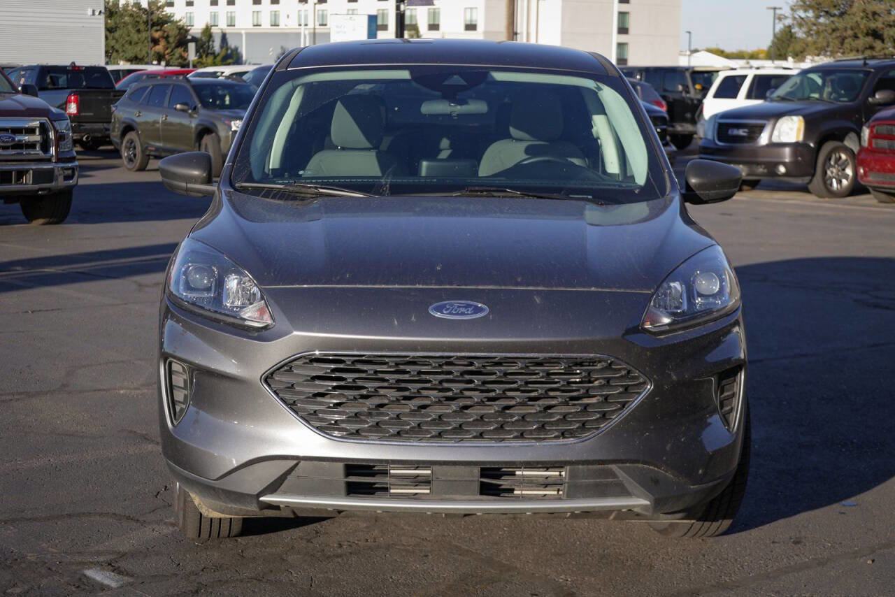 Used 2022 Ford Escape SE w/ Cold Weather Package image 5