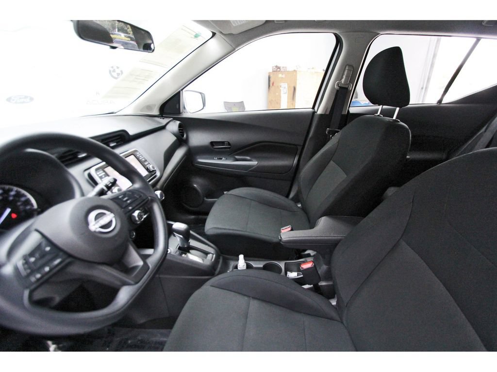 Used 2025 Nissan Kicks Play S FWD image 12