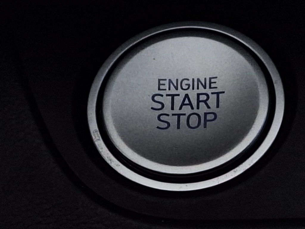 Certified 2024 Hyundai Elantra Limited FWD image 25
