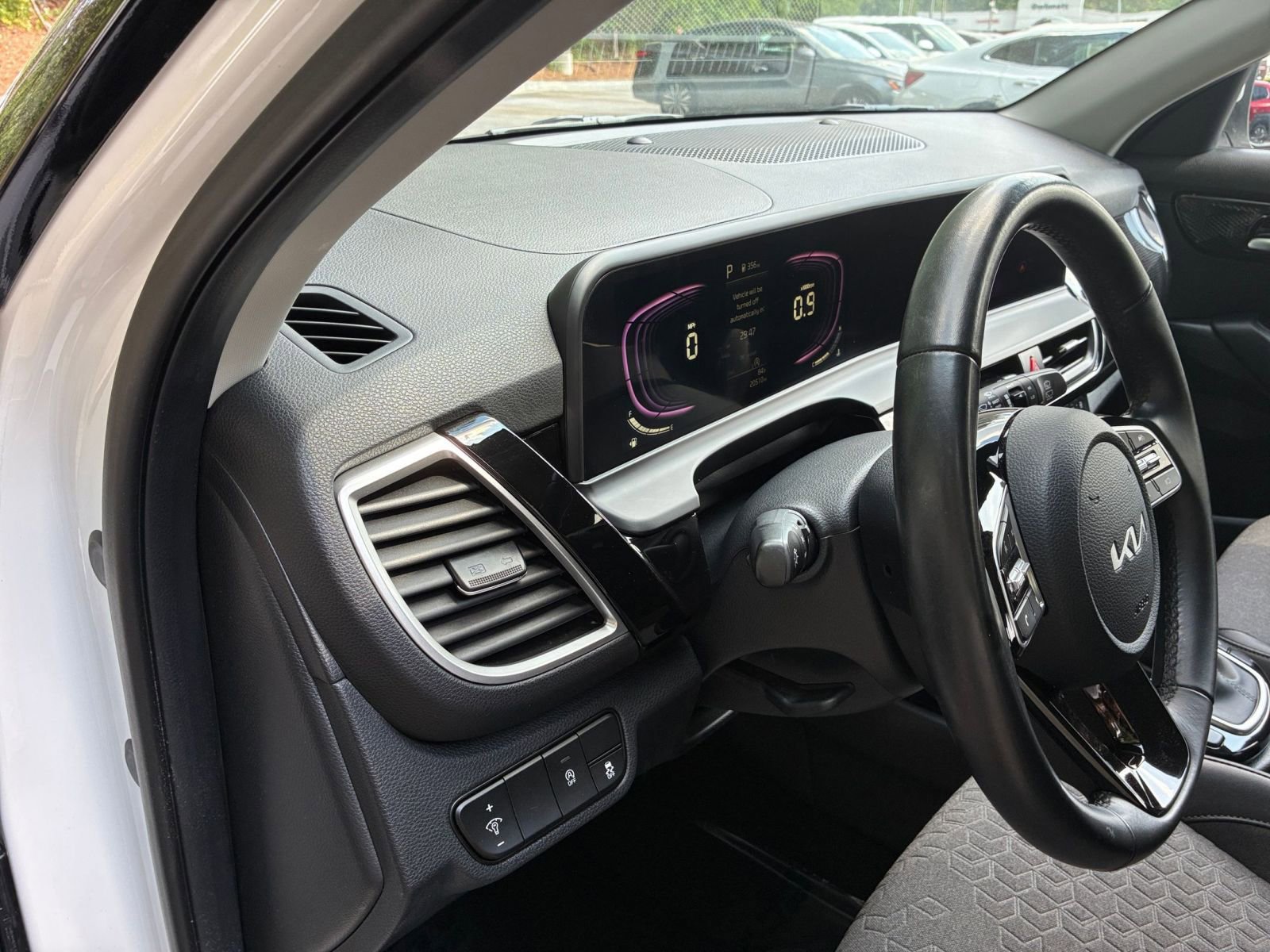Used 2025 Kia Seltos S FWD image 36