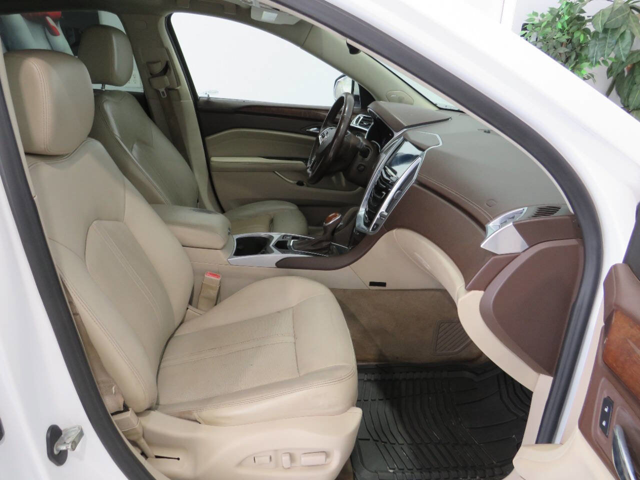 Used 2014 Cadillac SRX Luxury FWD image 10