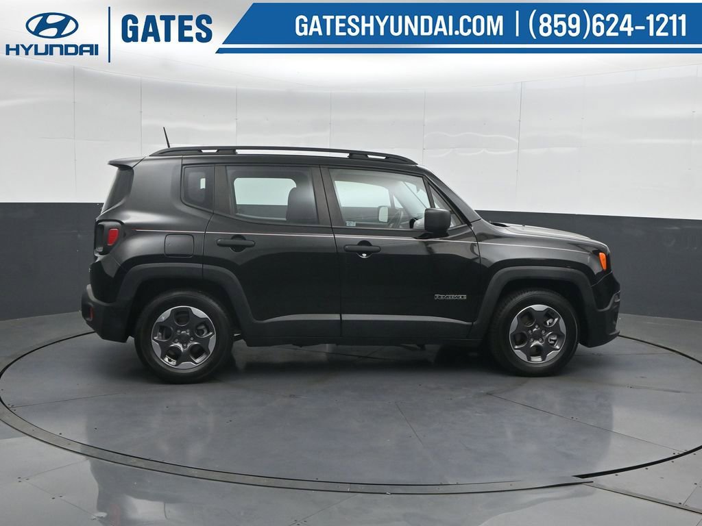 Used 2015 Jeep Renegade Sport w/ Power & Air Group FWD image 3