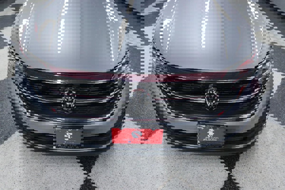 Used 2024 Volkswagen Jetta S image 4