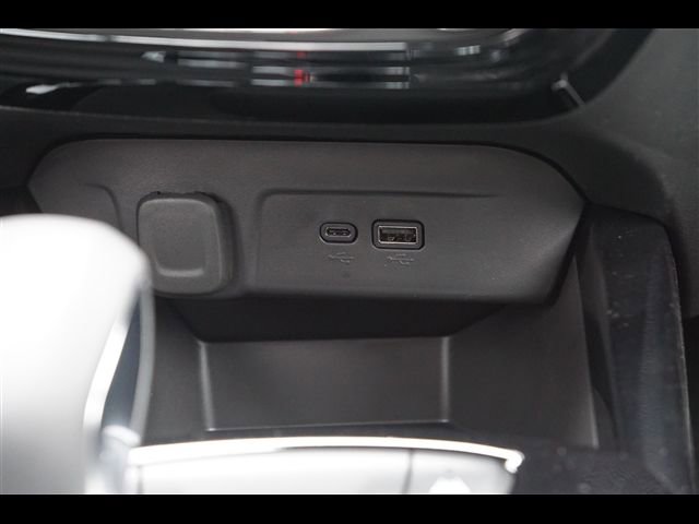 New 2025 Chevrolet Trax ACTIV w/ Driver Confidence Package image 11