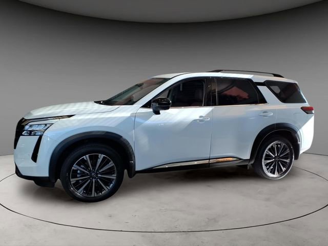New 2026 Nissan Pathfinder Platinum AWD/4WD image 2