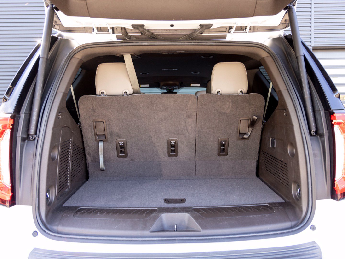 Used 2021 GMC Yukon SLT RWD image 26